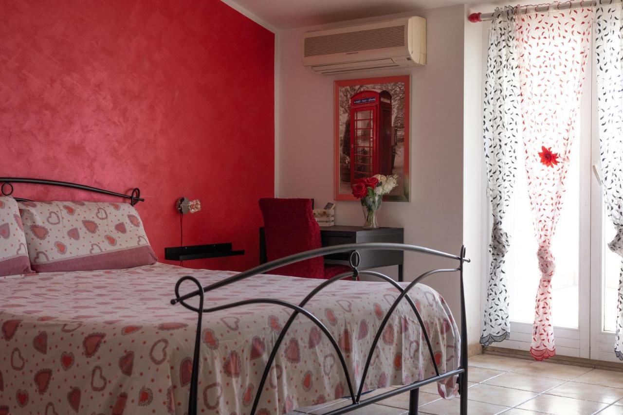 Emotions Bed & Breakfast ฟิวมิชีโน ภายนอก รูปภาพ