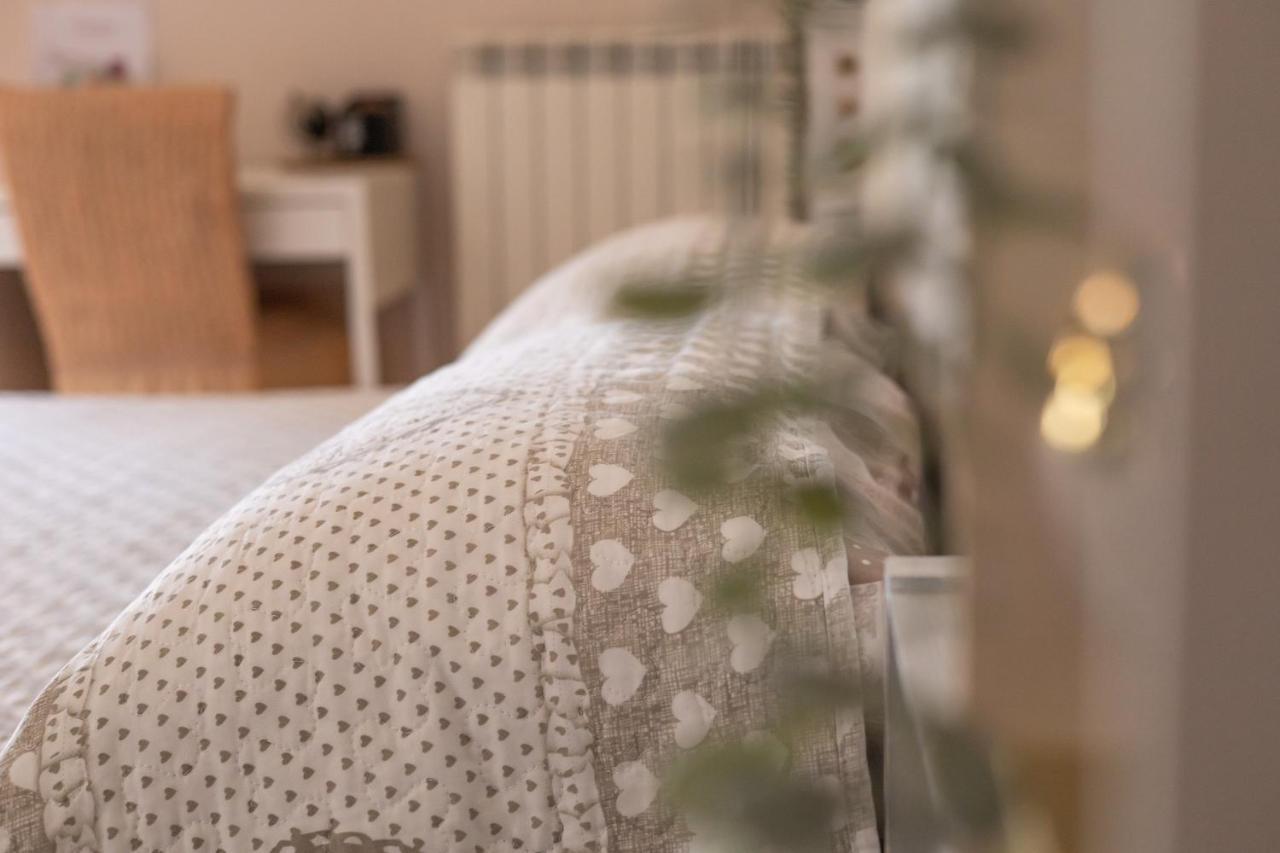 Emotions Bed & Breakfast ฟิวมิชีโน ภายนอก รูปภาพ